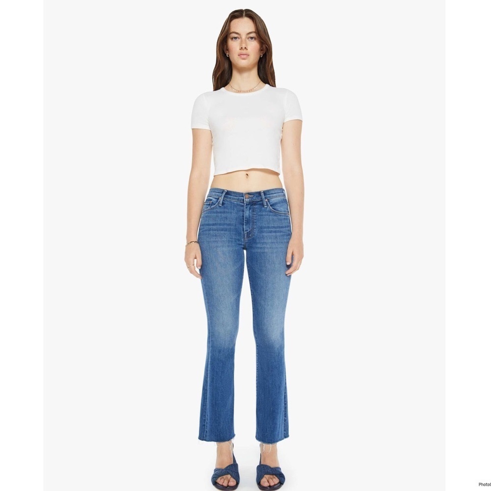 MOTHER
The Weekender High Rise Flared Jeans in We The Animals Size 29